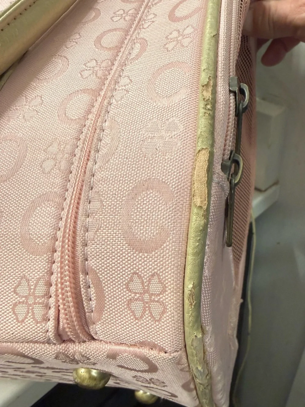 Parisian Pet Pink & Gold Carrier only used 1 time and in excellent condition..